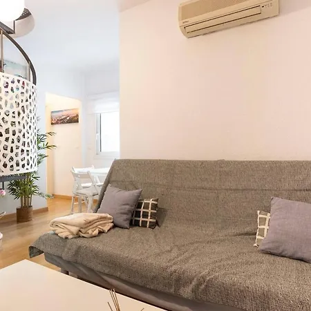 Chic Penthouse With Large Rooftop Malaga