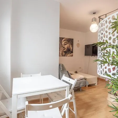 Chic Penthouse With Large Rooftop * 马拉加
